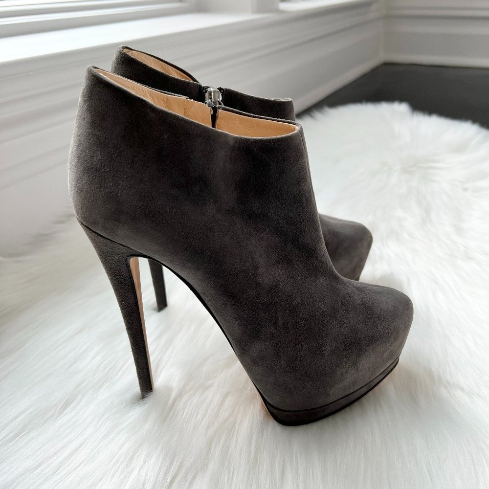 Giuseppe Zanotti Women's Grey Suede Boots Size 38